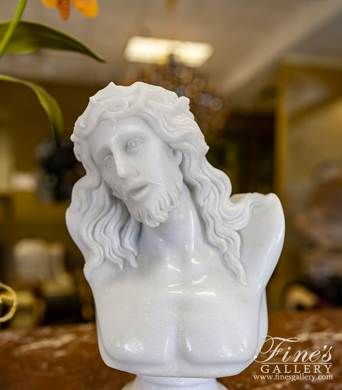 Marble Statues  - Jesus Christ In Pure White Marble - MBT-473